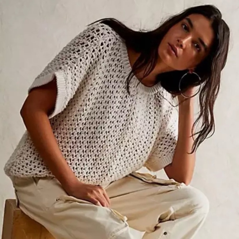 WE THE FREE - FREE PEOPLE SOPHIA SWEATER TEE- MEDIUM